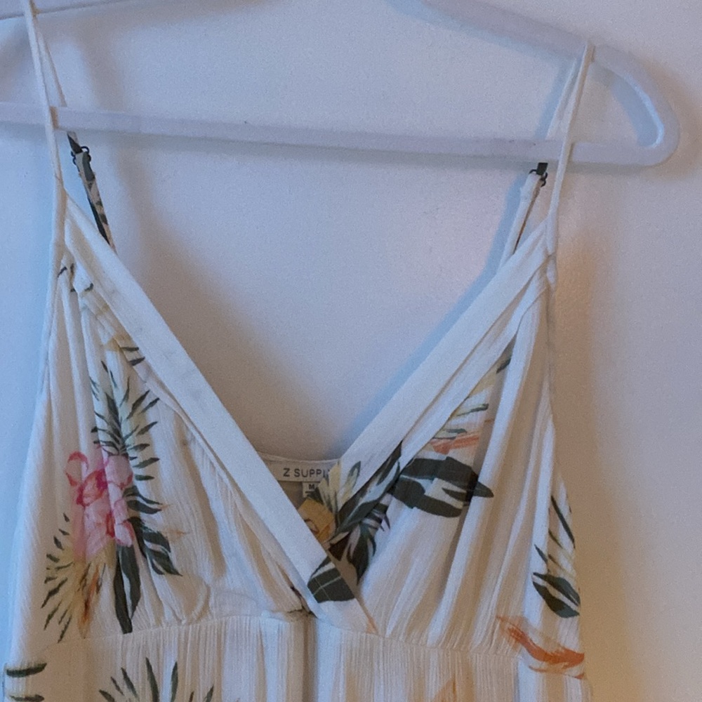 Gorgeous Floral Dress - Picture 11 of 14